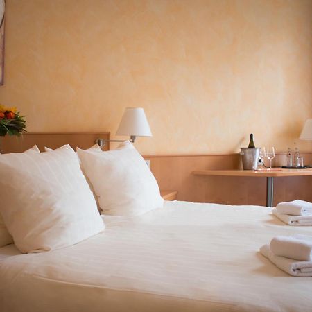 Hotel Bremerhof Kaiserslautern Rum bild
